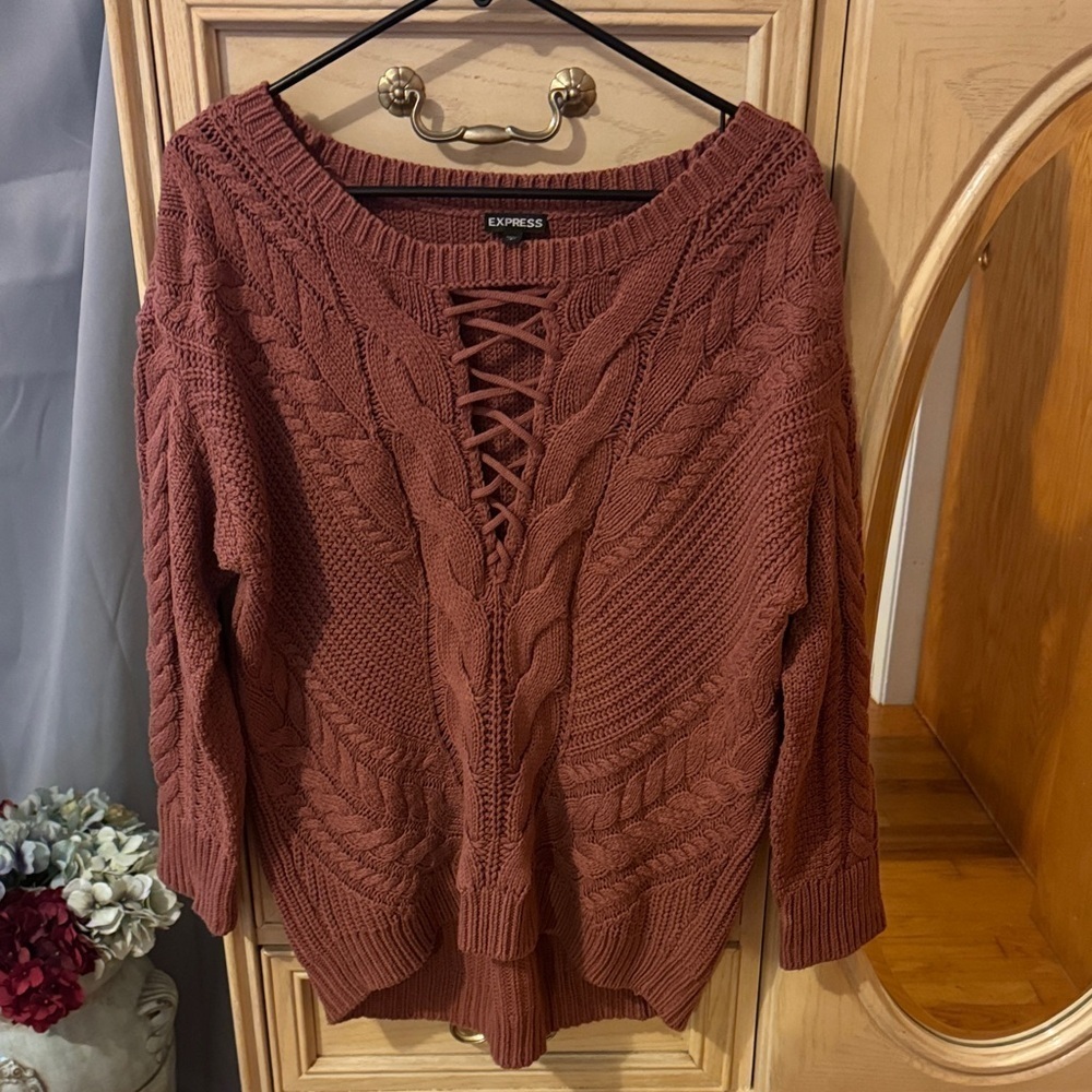 Express Women's Cable Knit Sweater
